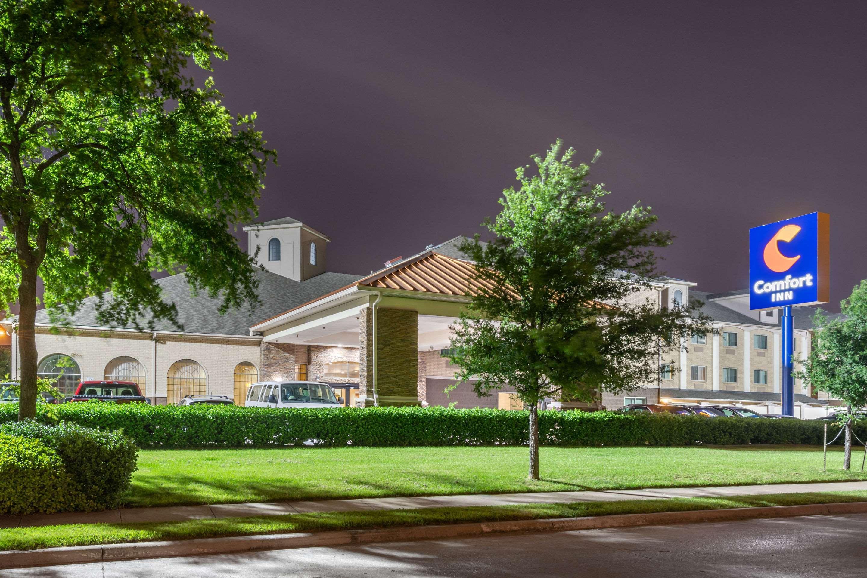 Comfort Inn Dfw Airport North Grapevine Exterior photo